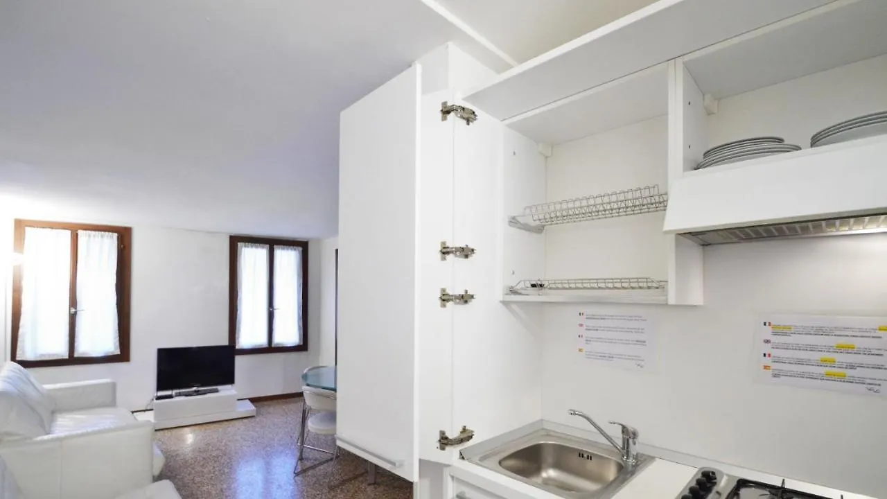 Residenza Ai Do Mori Apartment Venice