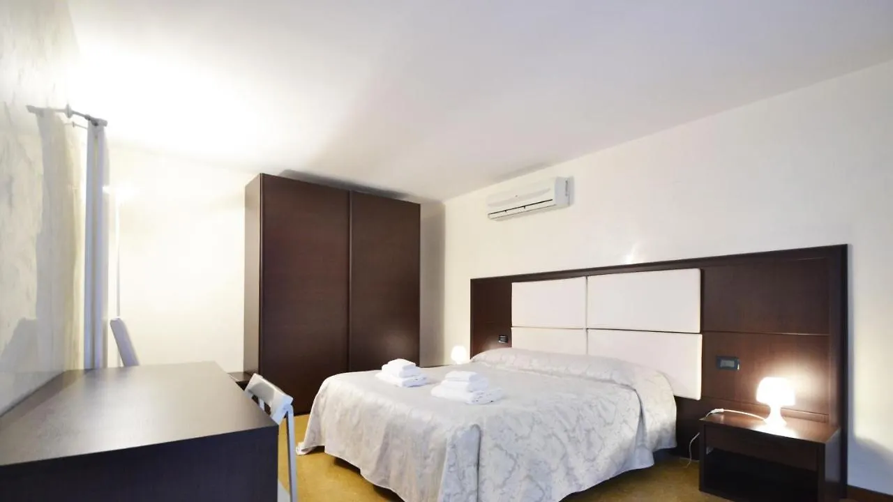 Residenza Ai Do Mori Apartment Venice 0*,  Italy